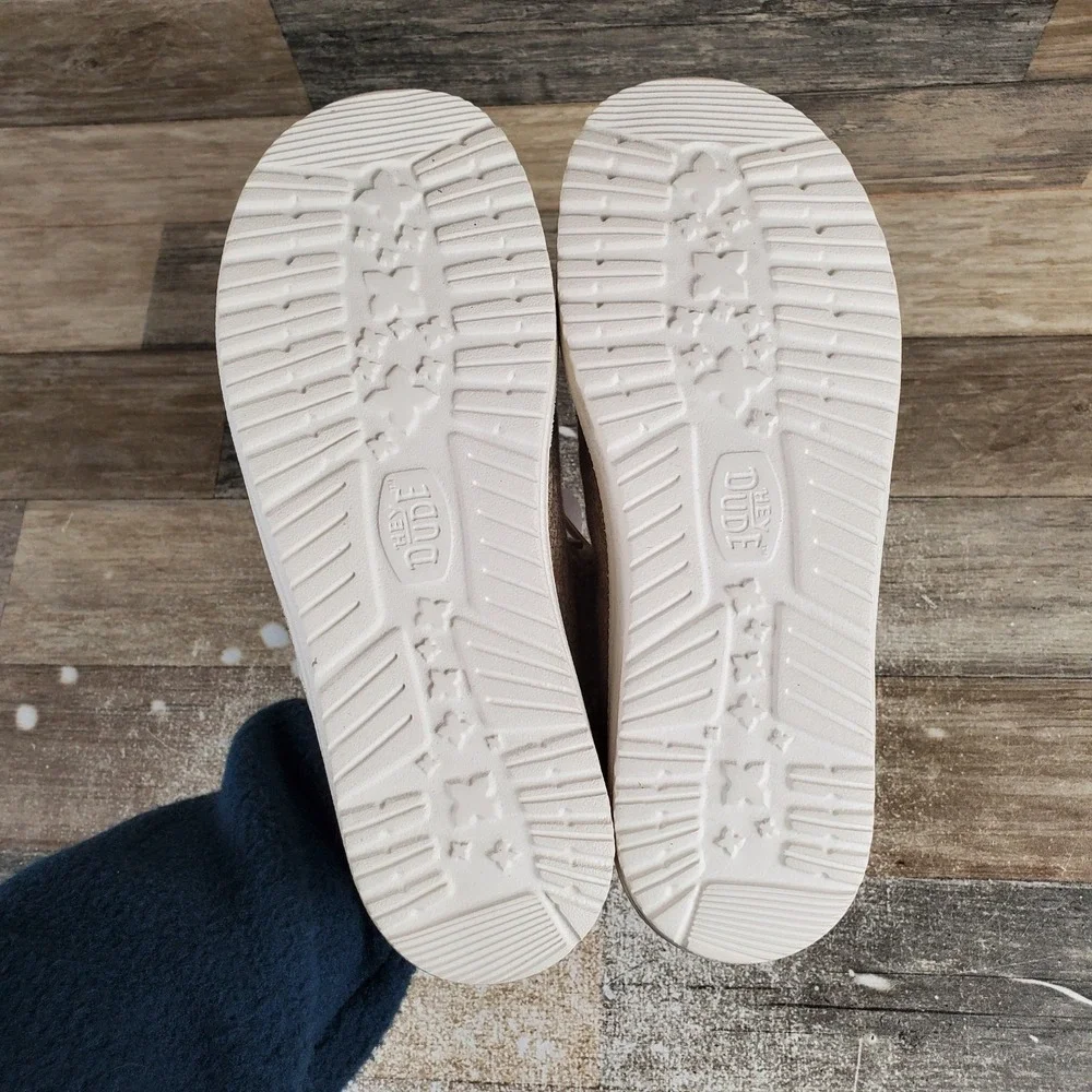 Hey Dude Wendy Fold Brushed Cozy Youth Girls Shoes Sz 5‎ Ivory Faux Fur Slip On